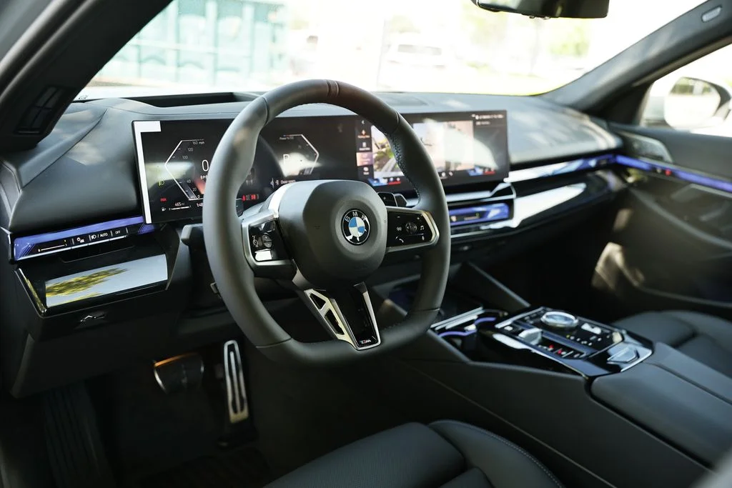 New 2027 Brooklyn Grey Metallic BMW 530i xDrive image 19