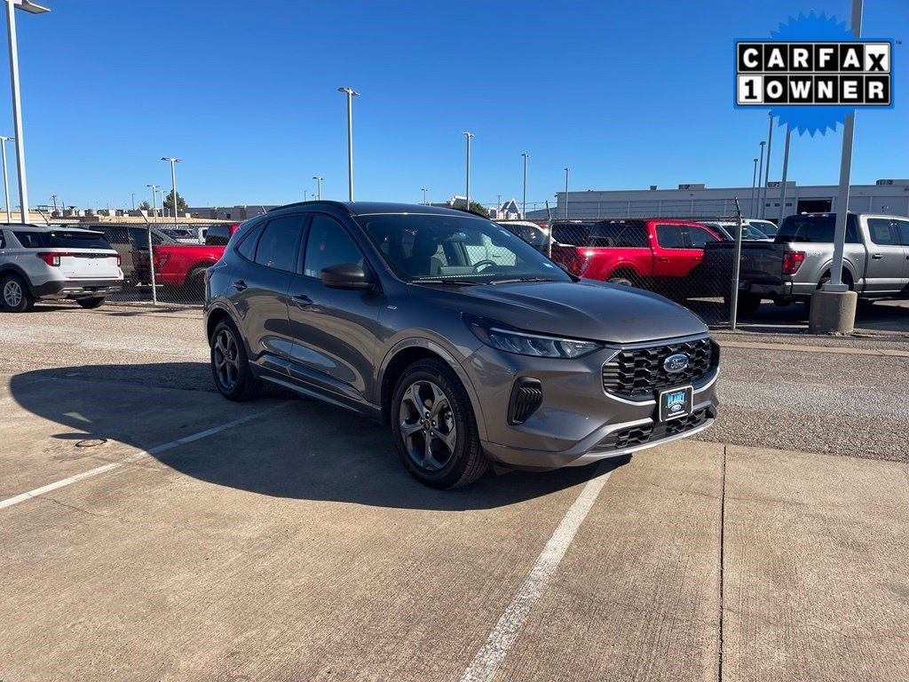 Used 2023 Gray Metallic Ford ST-Line image 2
