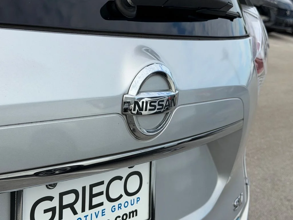 Used 2014 Silver Nissan SV image 15