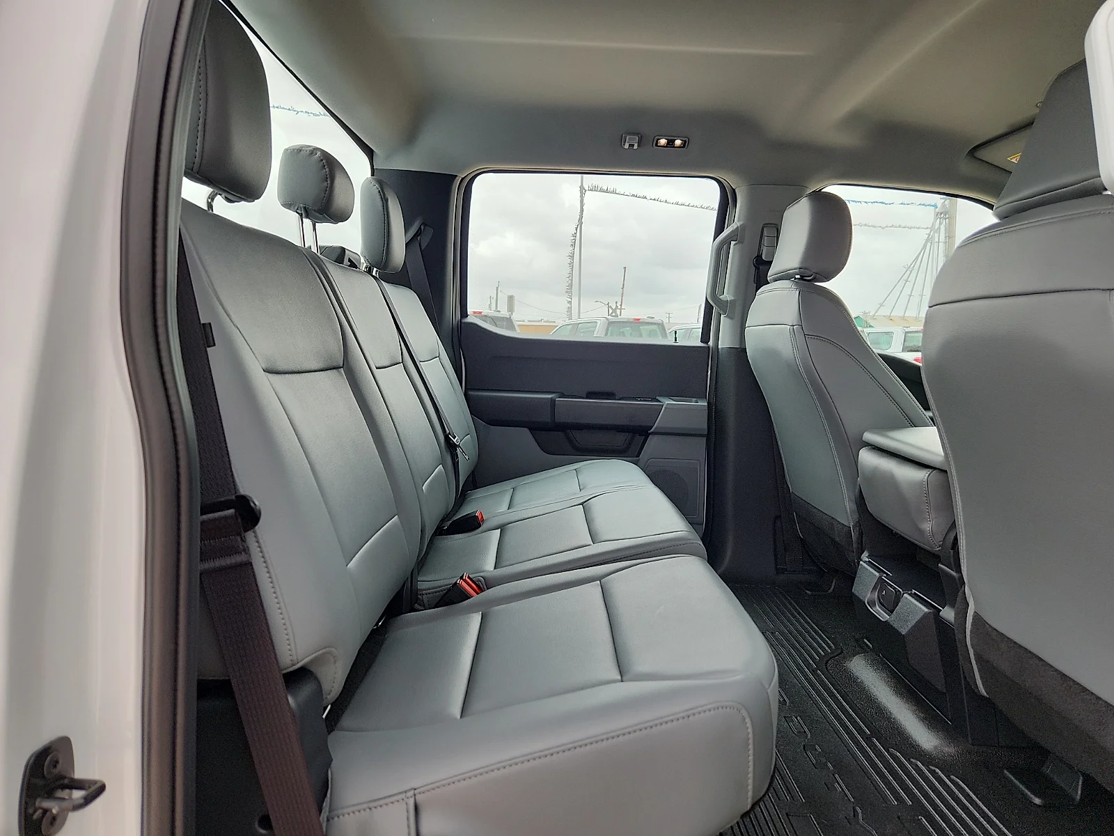 New 2026 Oxford White Ford F-250® XL image 19