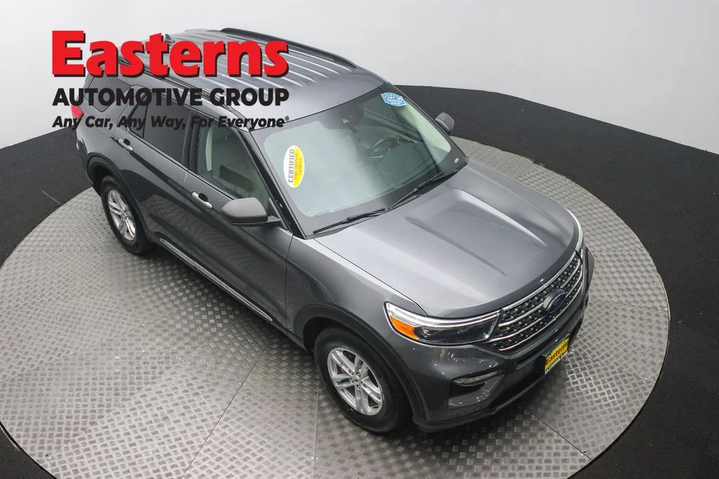 Used 2022 Gray Ford XLT image 3