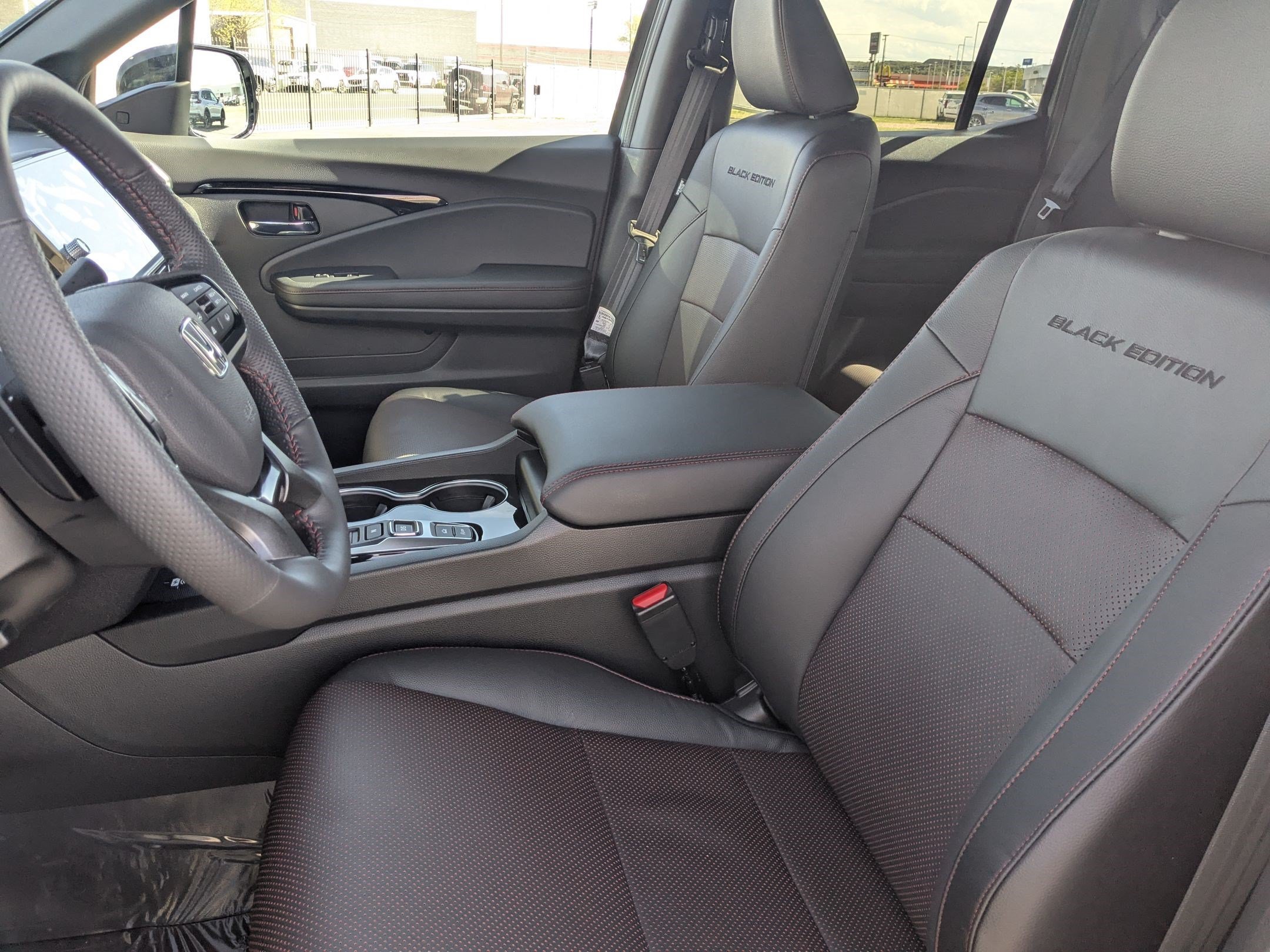 2026 Honda Ridgeline Black Edition - Photo 14