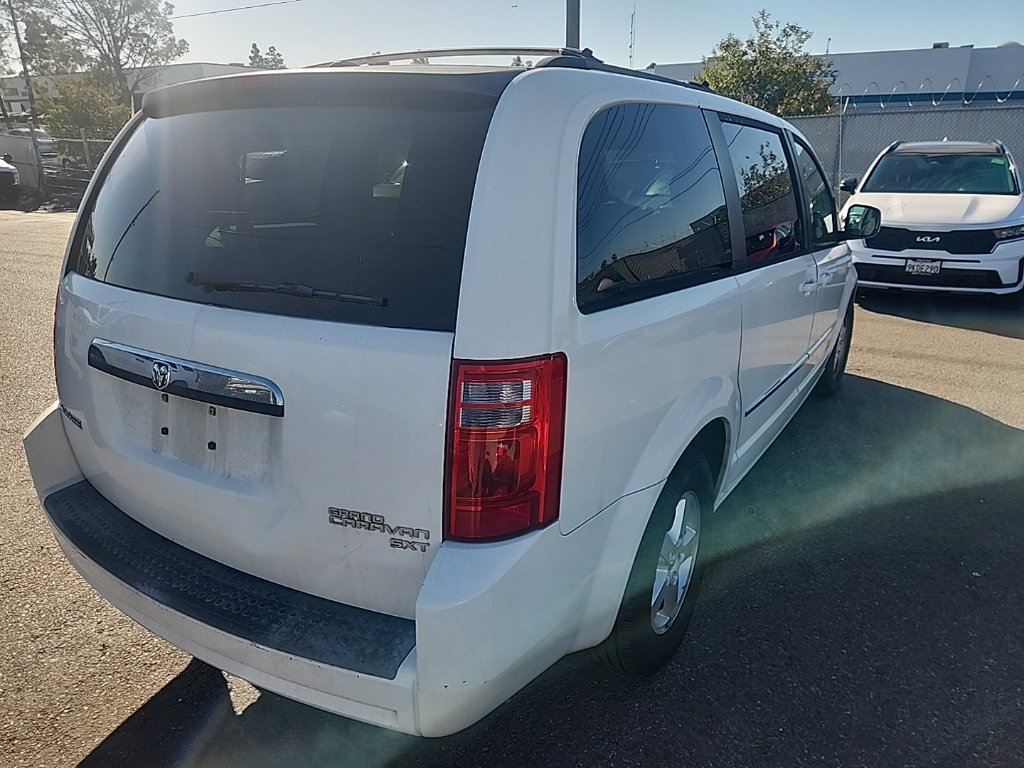 Used 2010 Stone White Dodge SXT image 12