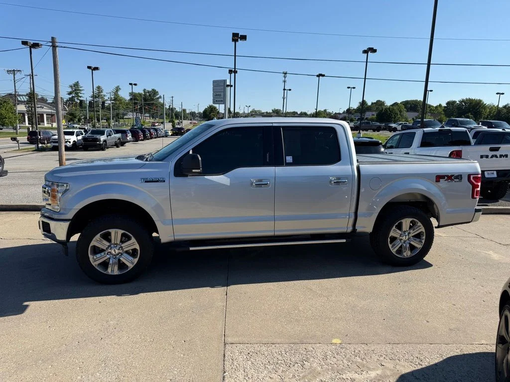 Used 2018 Silver Ford XLT image 9