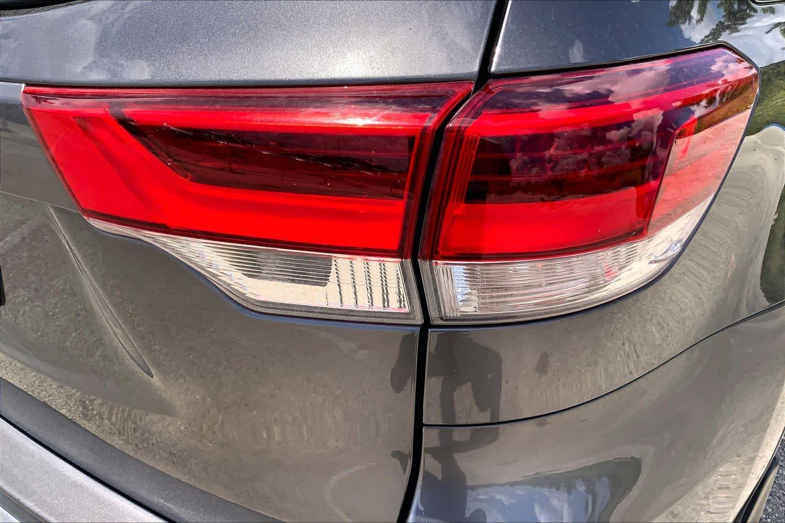 Used 2019 Predawn Gray Mica Toyota LE image 30