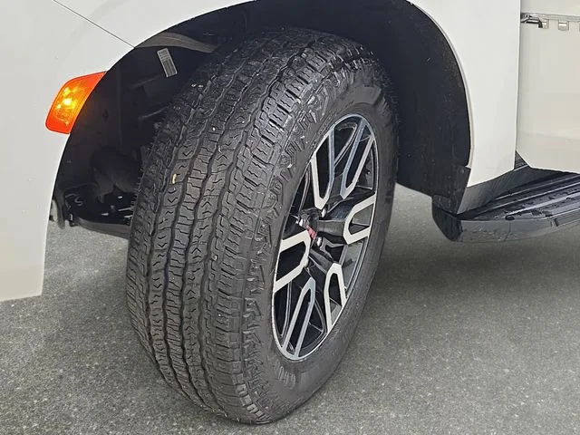 Certified Used 2023 Summit White GMC AT4 image 29