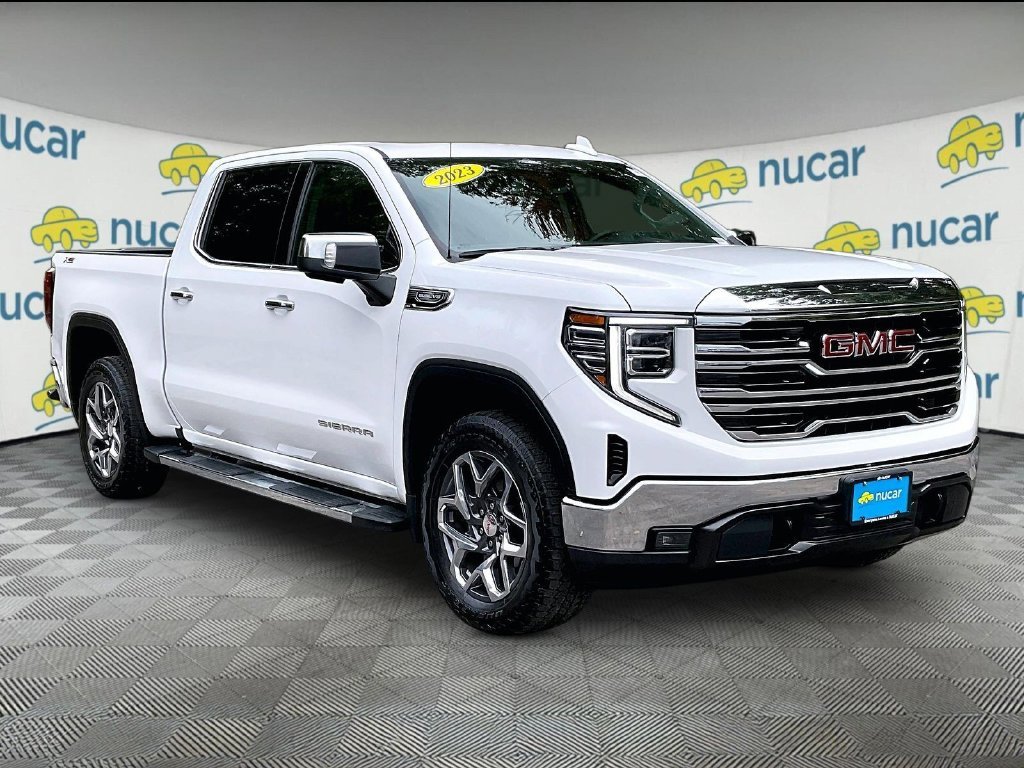 Used 2023 White GMC SLT image 1