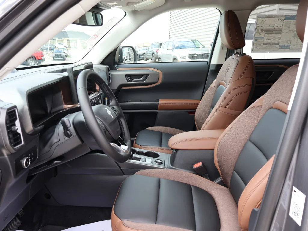 New 2026 Carbonized Gray Metallic Ford Outer Banks® image 22