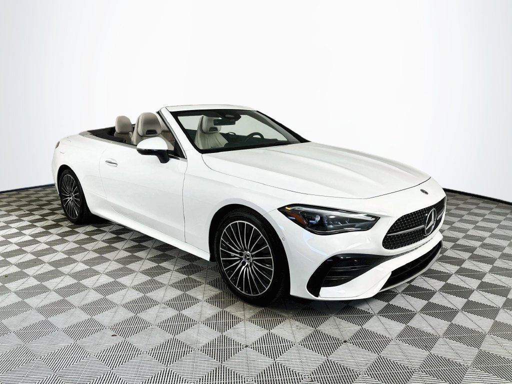 Used 2025 White Mercedes-Benz CLE 450 image 1