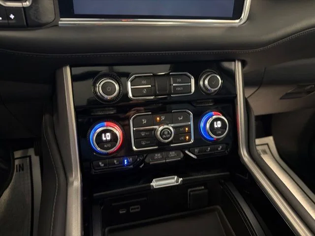 Used 2022 Black GMC Denali image 35