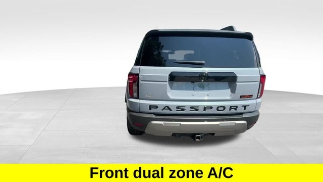 Certified Used 2026 Sonic Gray Pearl Honda TrailSport Elite Blackout image 5