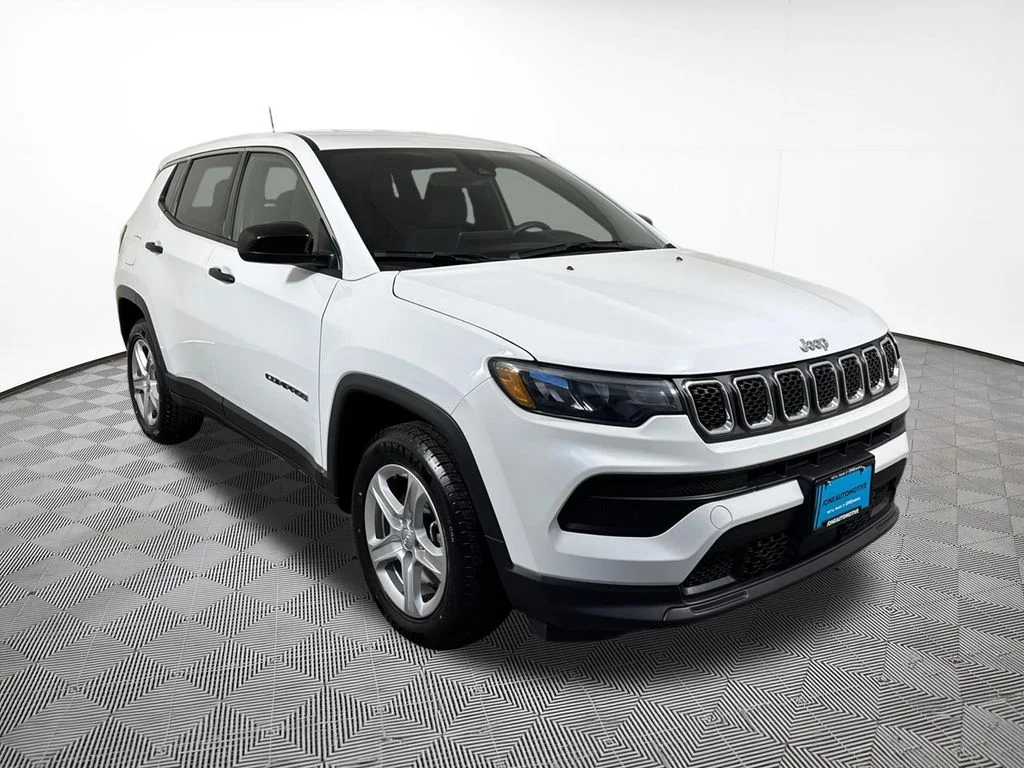 Used 2023 White Jeep Sport image 4