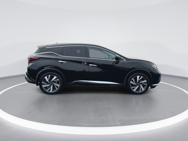 Used 2023 Black Nissan SL image 9