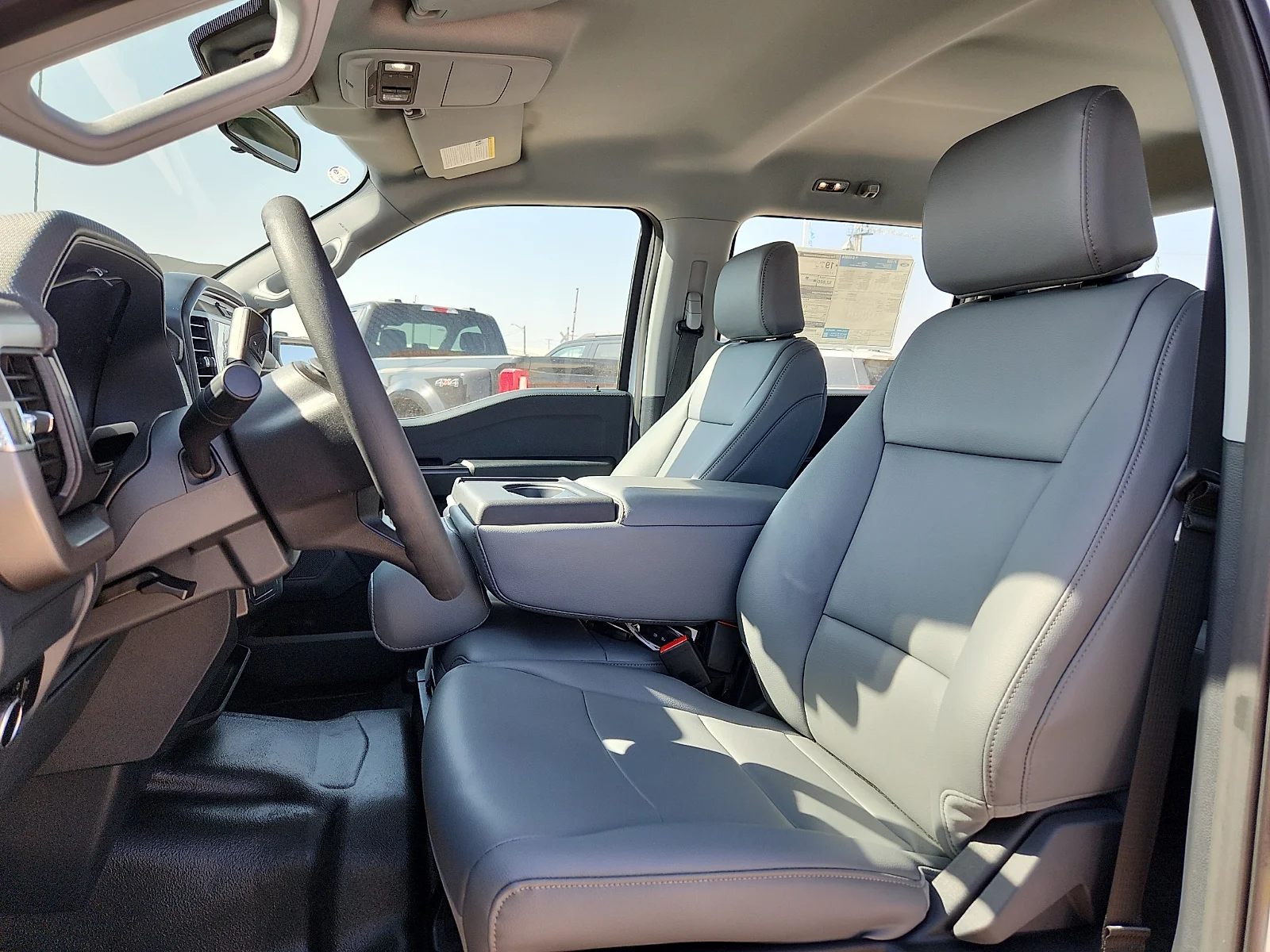 New 2026 Oxford White Ford XL image 17