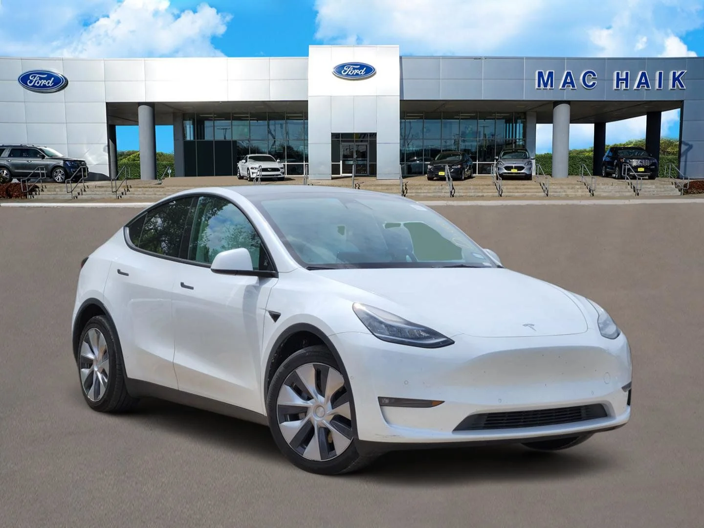 Used 2022 White Tesla Long Range image 1
