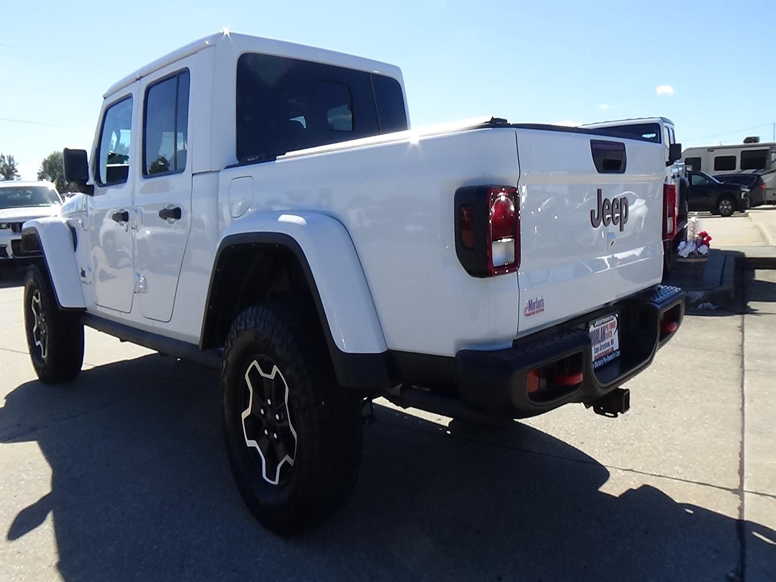 Certified Used 2023 Bright White Clear Coat (pw7) Jeep Rubicon image 9