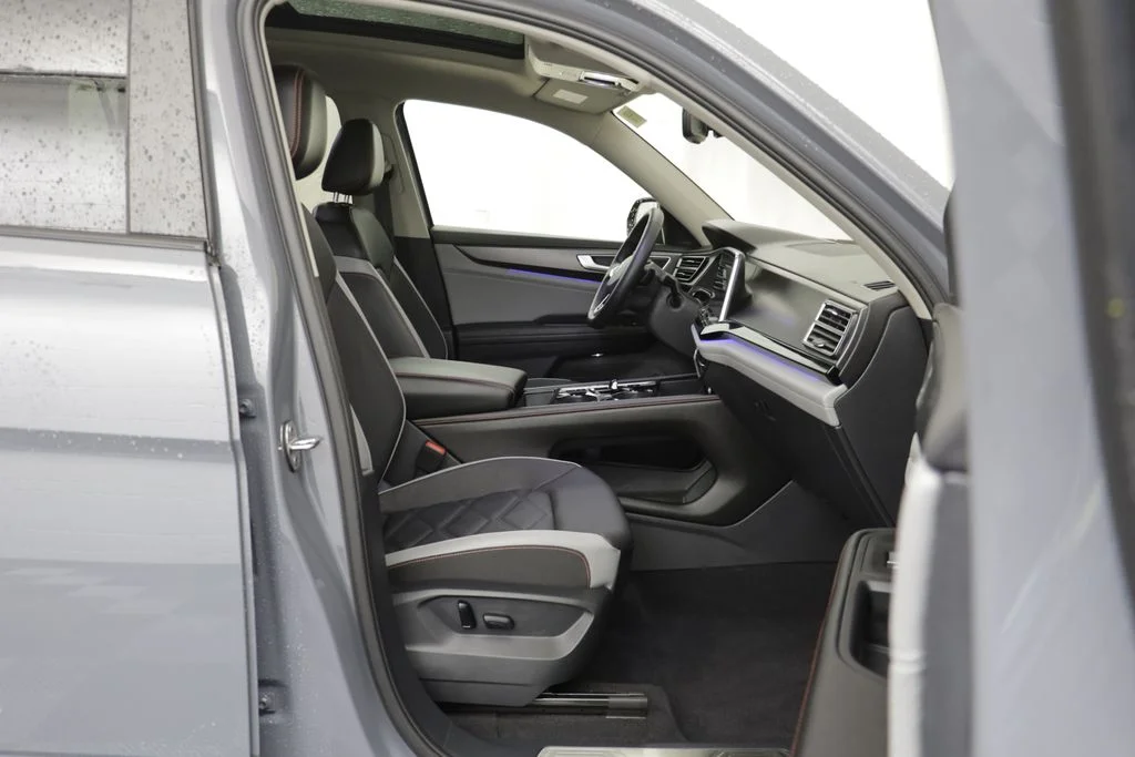 Used 2024 Pure Gray Volkswagen 2.0T Peak Edition SEL image 19