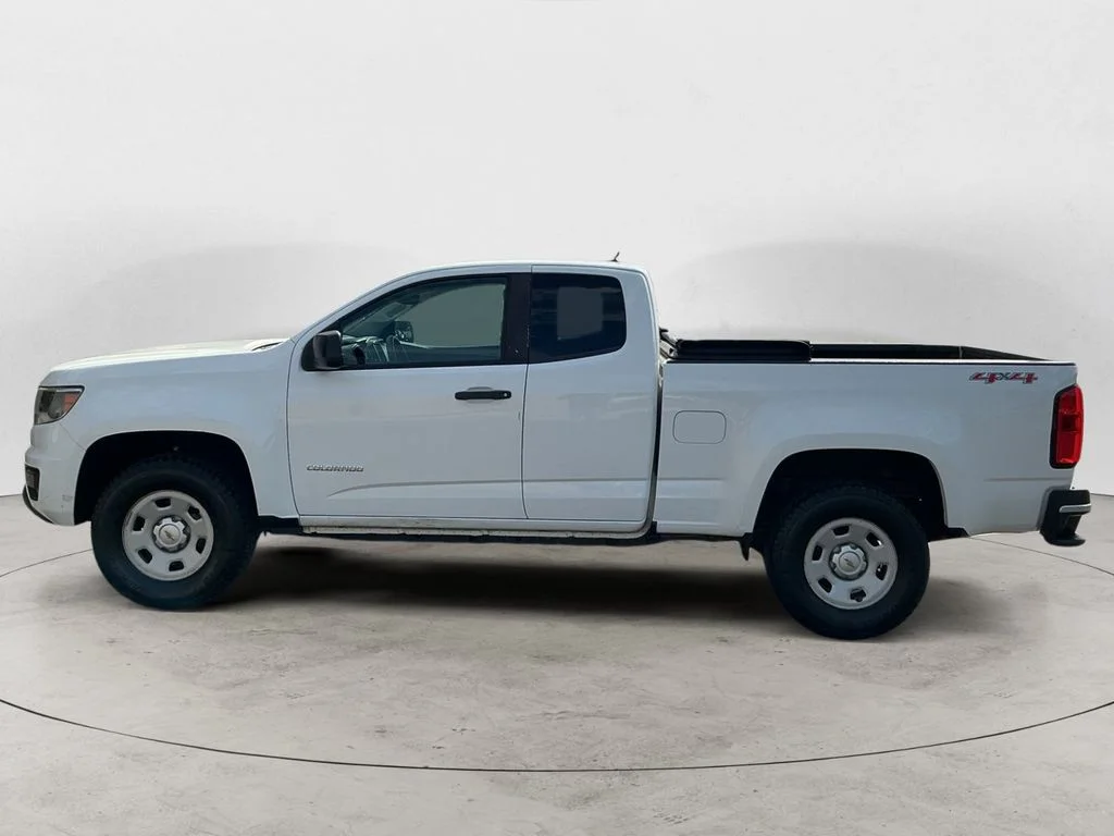 Used 2016 White Chevrolet Work Truck image 8