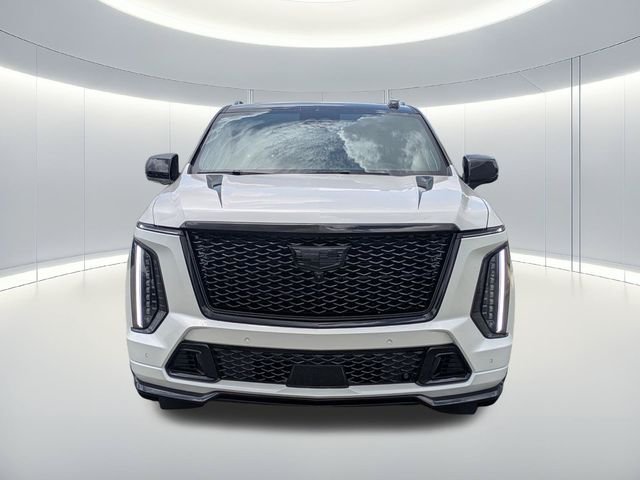 Used 2025 White Cadillac V-Series image 9