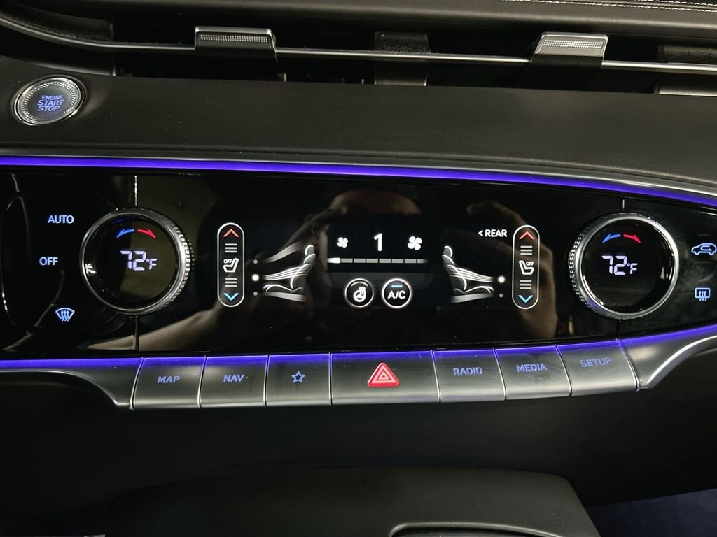 Used 2025 Black Genesis 3.5T Sport image 27