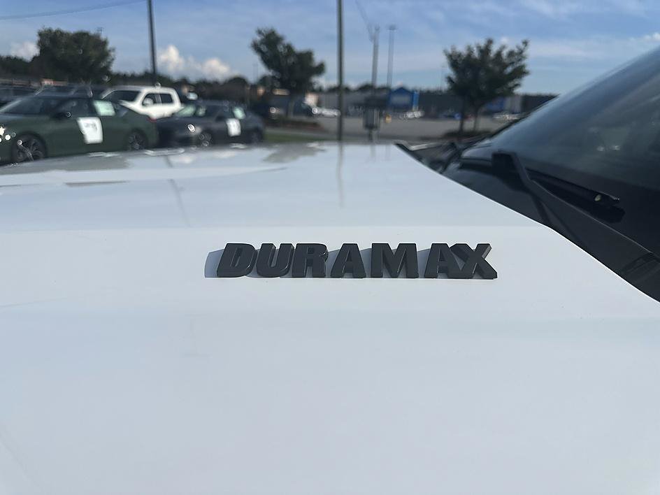 Used 2023 Summit White Chevrolet RST image 10