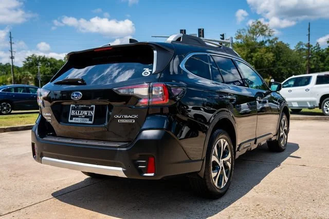 Used 2020 Crystal Black Silica Subaru Touring image 18