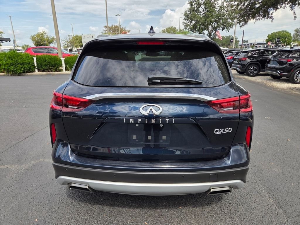 Used 2020 Blue INFINITI LUXE image 11