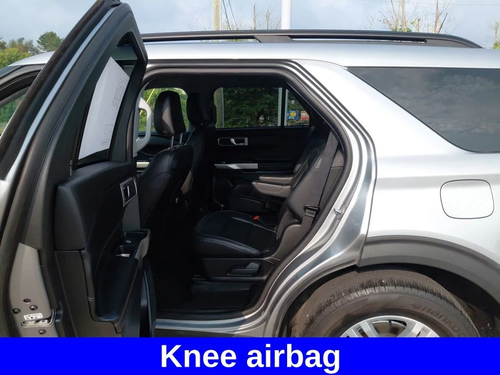 Used 2022 Silver Ford XLT image 25