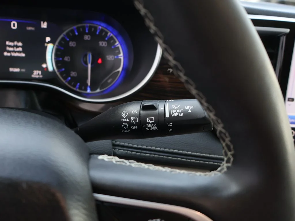 2024 Chrysler Pacifica Limited - Photo 31