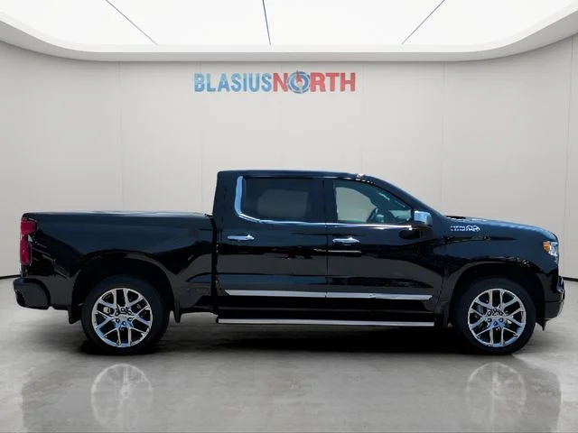 Used 2025 Black Chevrolet High Country image 6