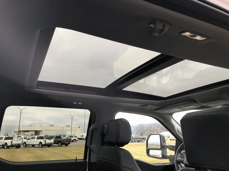 2026 Ford F-350 Super Duty Lariat - Photo 19