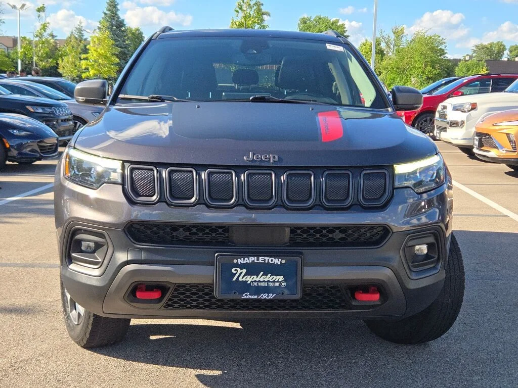Used 2022 Gray Jeep Trailhawk image 5