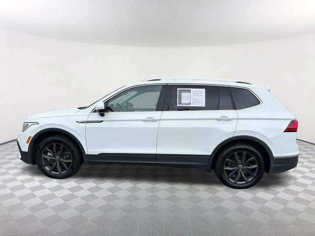 Used 2022 White Volkswagen 2.0T SE image 8