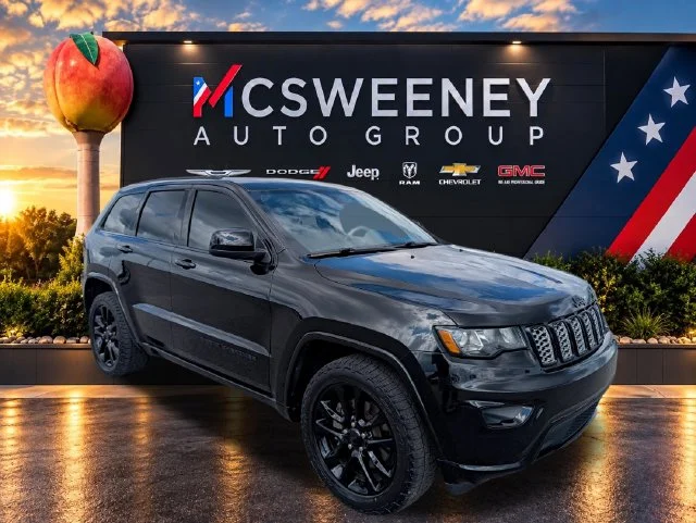 Used 2021 Black Jeep Laredo X image 7