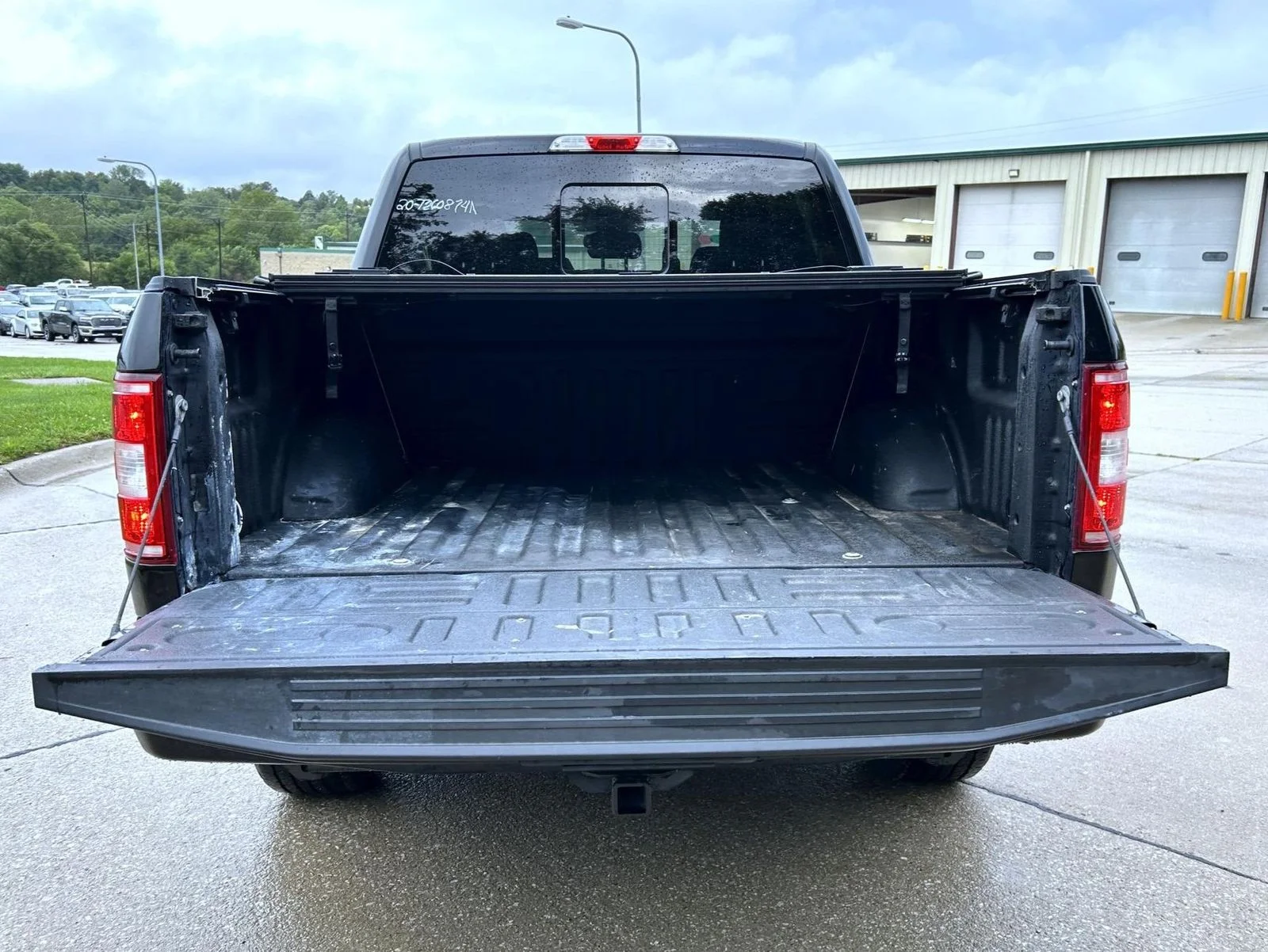 Used 2020 Black Ford XLT image 22