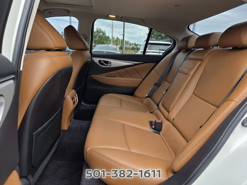 Used 2023 Pure White INFINITI LUXE RWD image 13