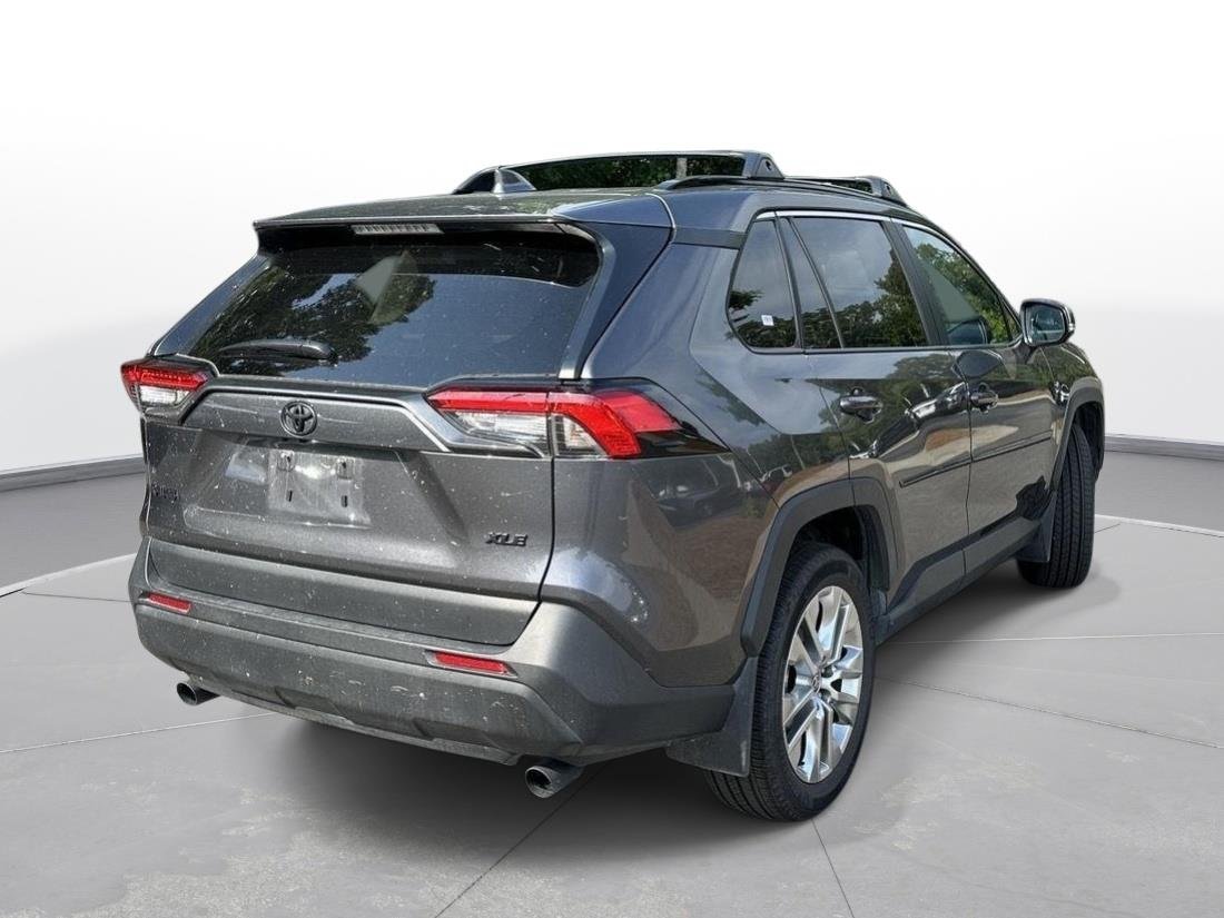 Certified Used 2025 Magnetic Gray Metallic Toyota XLE Premium image 6
