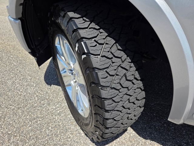 Used 2019 Silver Ford Platinum image 31