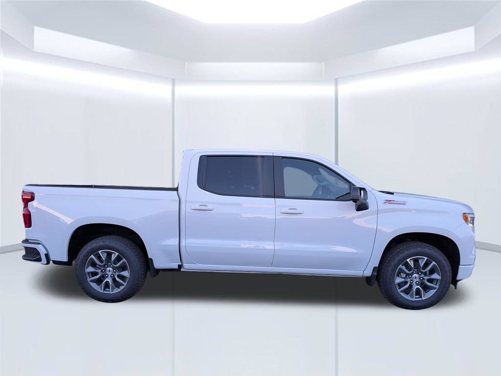 New 2026 Summit White Chevrolet RST image 7