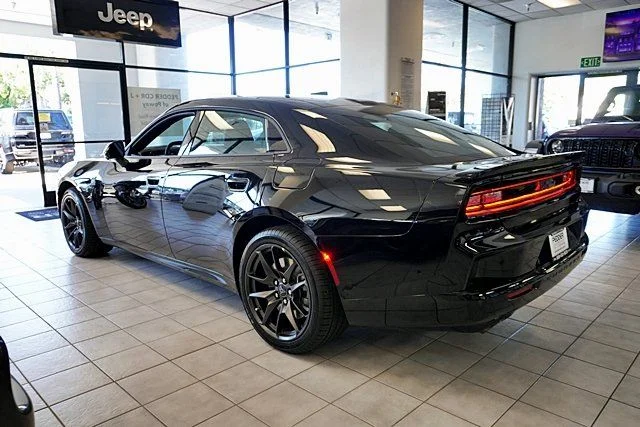 New 2026 Diamond Black Crystal Pearlcoat Dodge Scat Pack Plus image 7