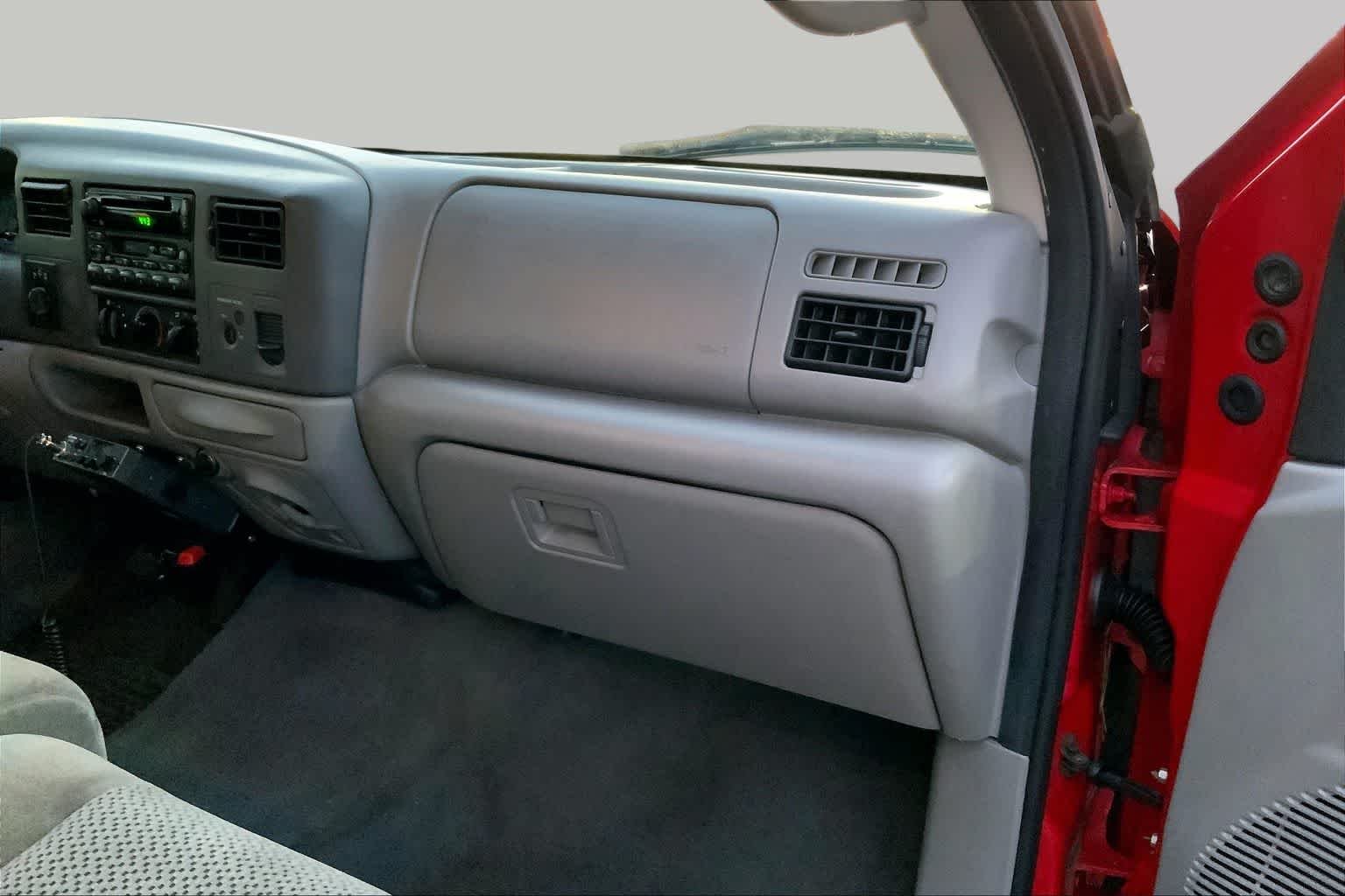 Used 2001 Red Ford XLT image 17