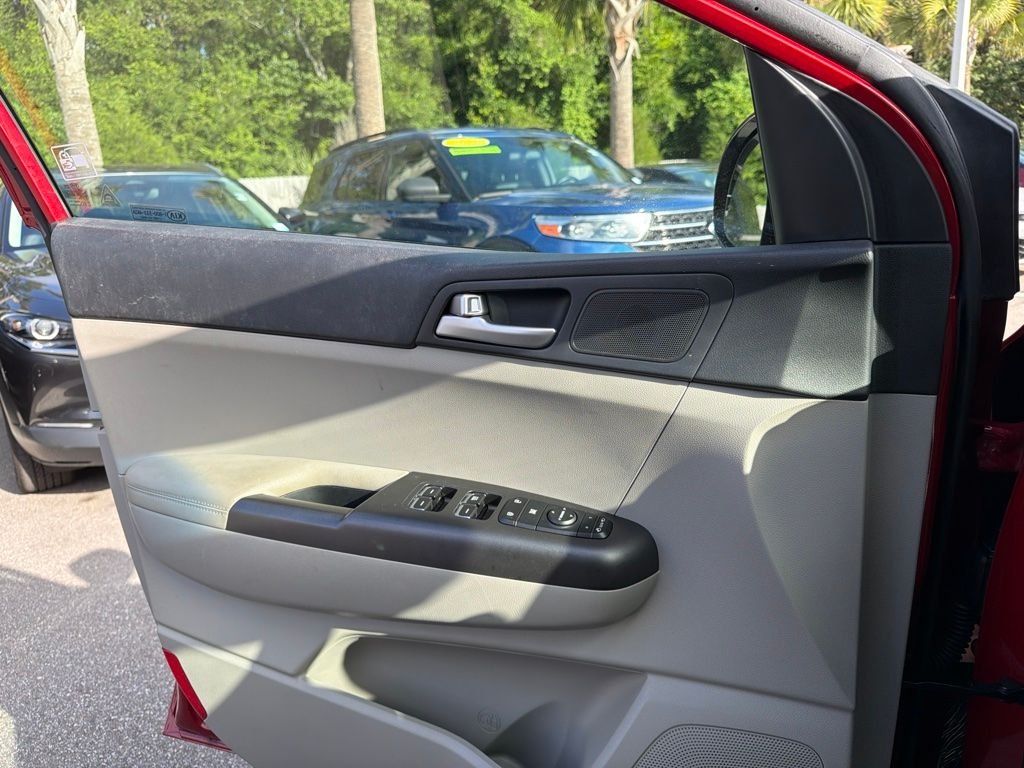 Used 2020 Red Kia LX image 17