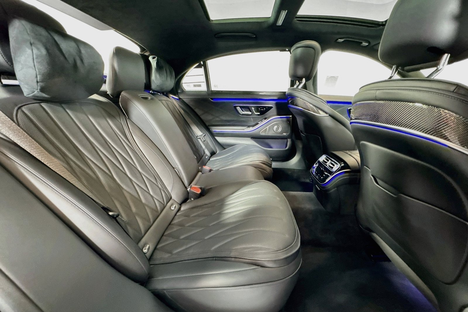 2026 Mercedes-Benz S-Class AMG S 63 - Photo 25
