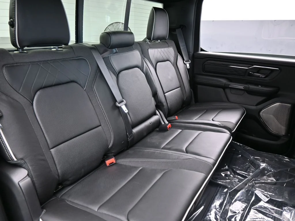 New 2026 Diamond Black Crystal Pearlcoat RAM Limited image 44