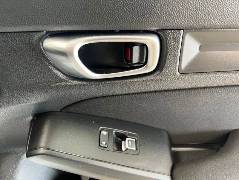 Used 2024  Honda Sport image 14