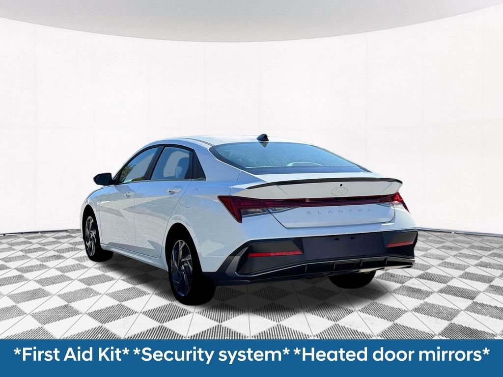 New 2026 White Hyundai SEL Sport image 8