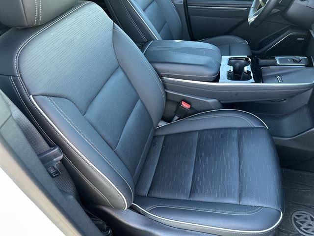 Used 2025 White Buick Sport Touring image 28