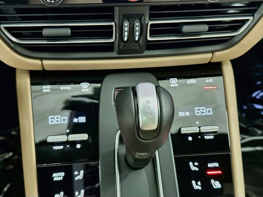 Used 2025 Black Porsche  image 17