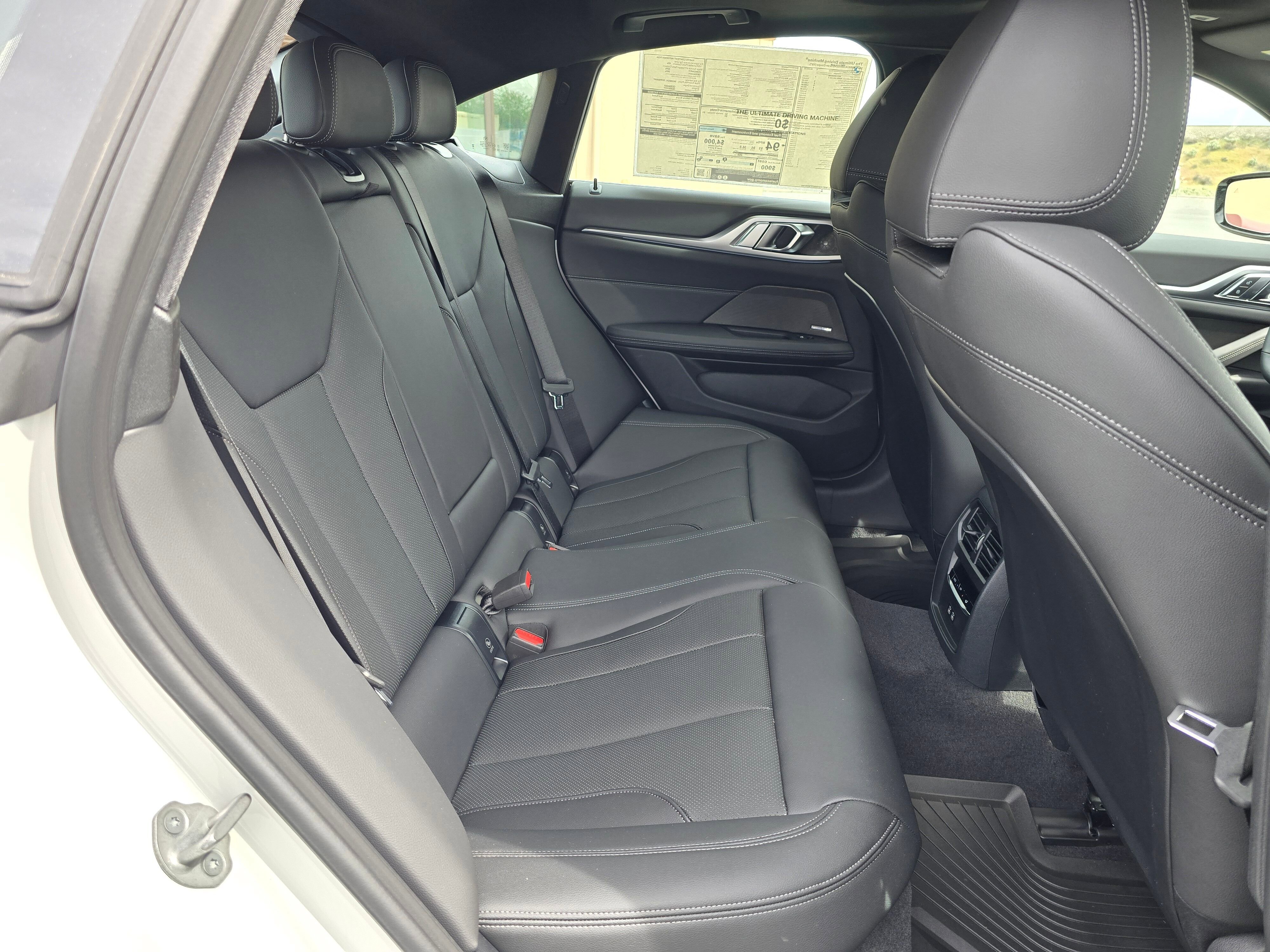 New 2026 Mineral White Metallic BMW xDrive40 image 46