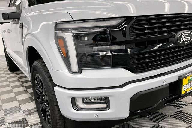 Used 2025 Space White Metallic Ford Platinum image 37